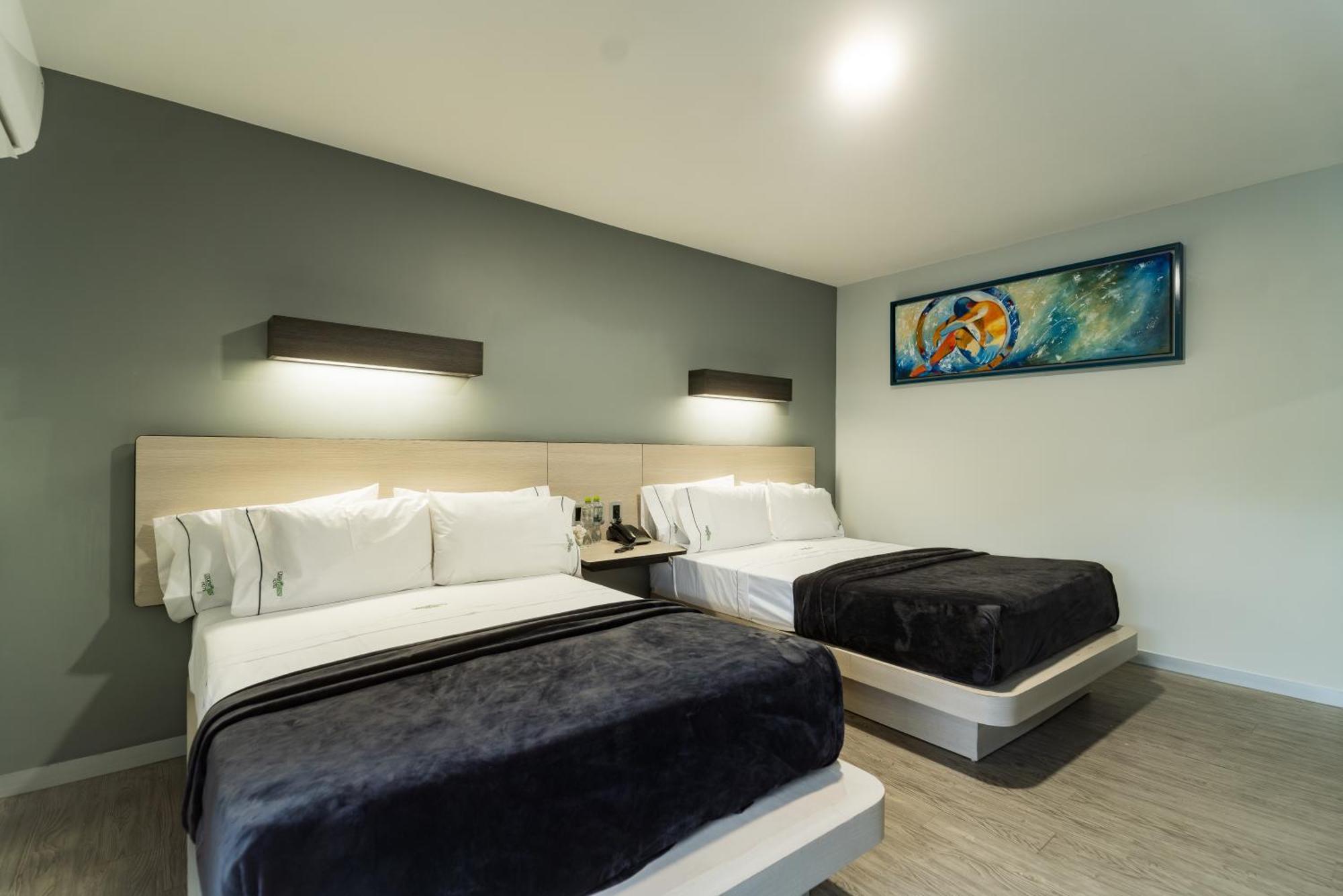 Hotel Lemon Green -Zona Expo Frente Al Centro De Convenciones グアダラハラ エクステリア 写真